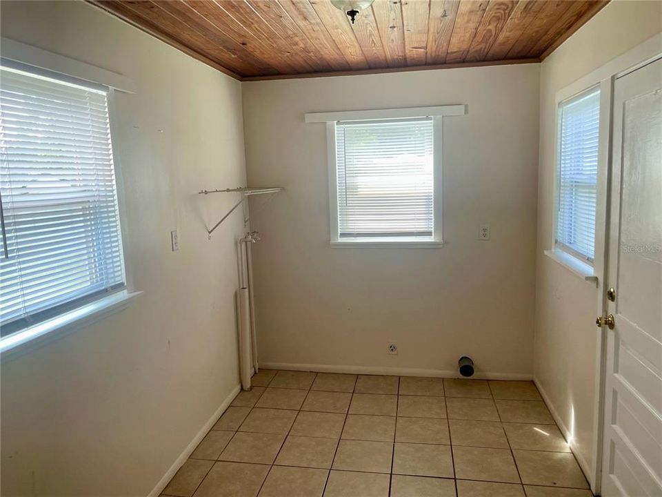 En Venta: $159,900 (2 camas, 1 baños, 660 Pies cuadrados)