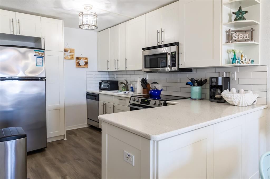 В аренду: $4,250 (2 спален, 2 ванн, 950 Квадратных фут)