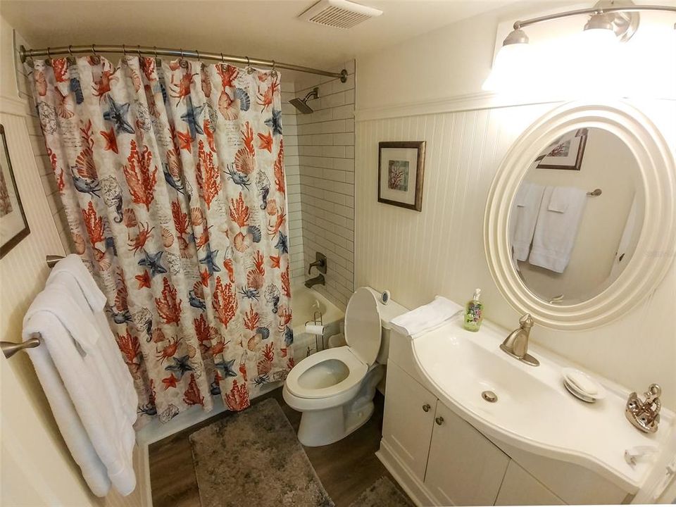 В аренду: $4,250 (2 спален, 2 ванн, 950 Квадратных фут)