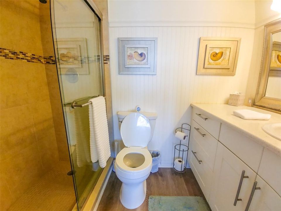В аренду: $4,250 (2 спален, 2 ванн, 950 Квадратных фут)