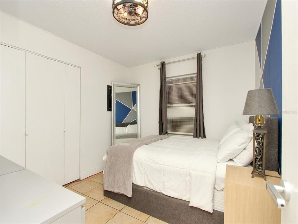 For Sale: $345,000 (3 beds, 2 baths, 1140 Square Feet)