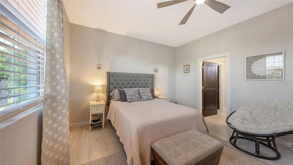 В аренду: $2,200 (3 спален, 2 ванн, 1615 Квадратных фут)