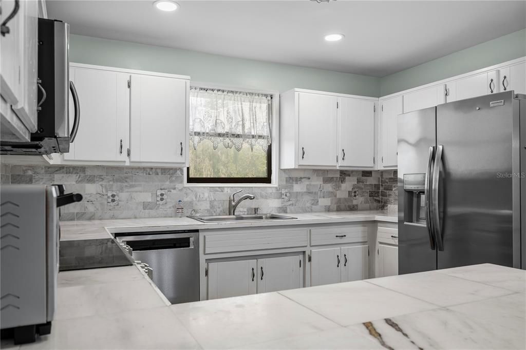 En Venta: $529,990 (4 camas, 2 baños, 2071 Pies cuadrados)