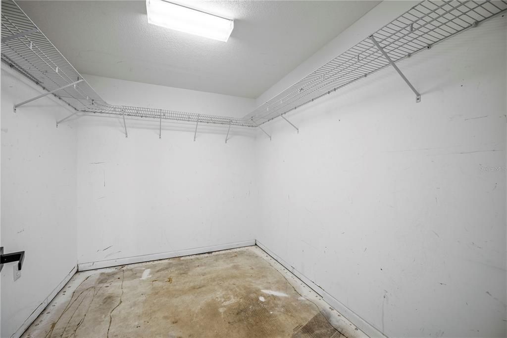 En Venta: $529,990 (4 camas, 2 baños, 2071 Pies cuadrados)