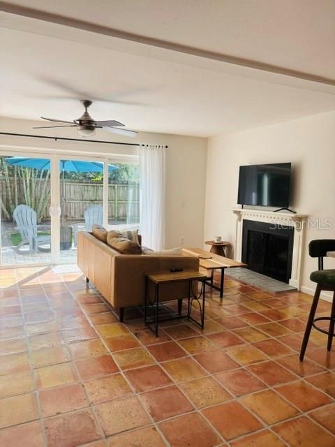 En Venta: $499,900 (2 camas, 2 baños, 1192 Pies cuadrados)