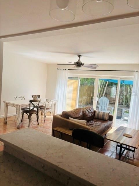 En Venta: $499,900 (2 camas, 2 baños, 1192 Pies cuadrados)