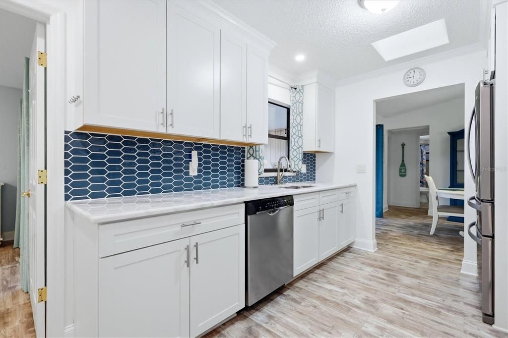 For Sale: $299,000 (3 beds, 2 baths, 1248 Square Feet)