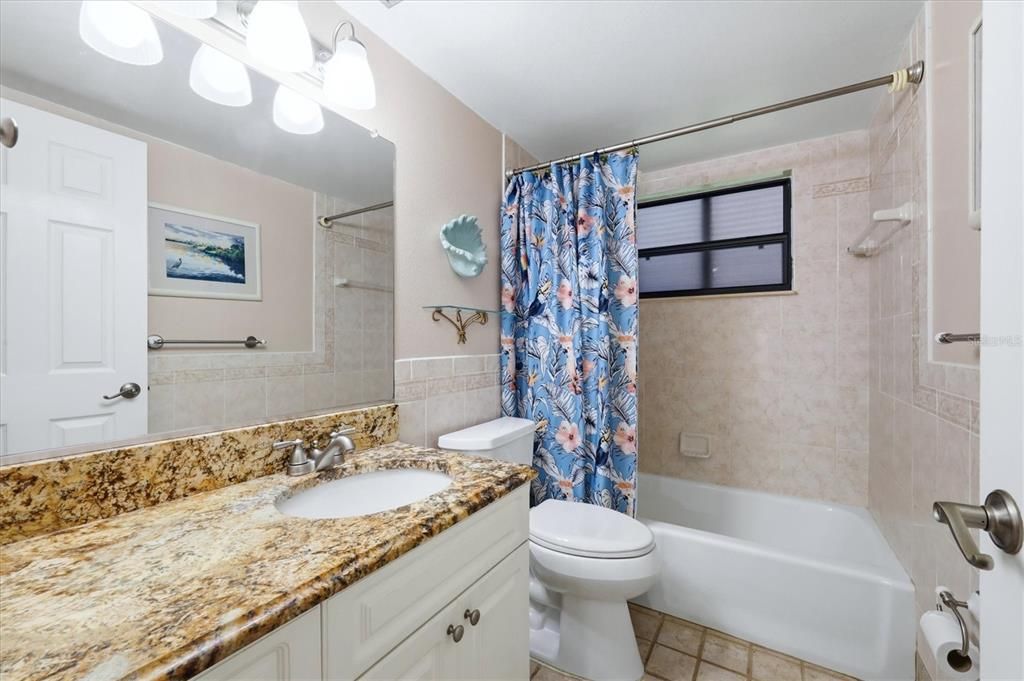 For Sale: $299,000 (3 beds, 2 baths, 1248 Square Feet)