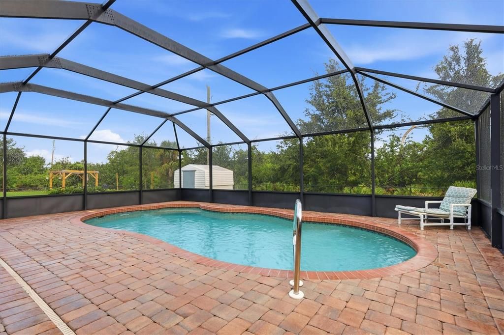 For Sale: $299,000 (3 beds, 2 baths, 1248 Square Feet)