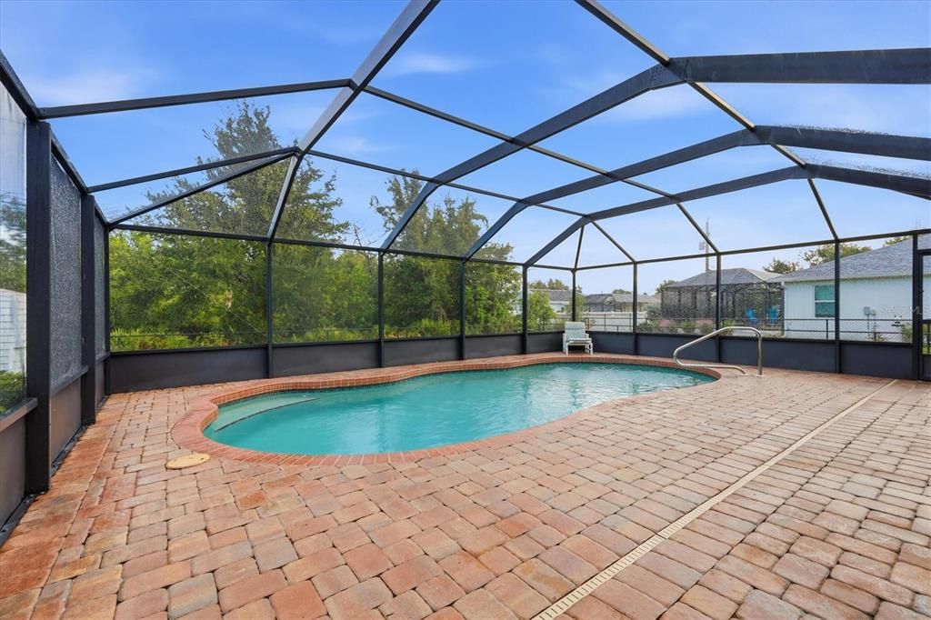 For Sale: $299,000 (3 beds, 2 baths, 1248 Square Feet)