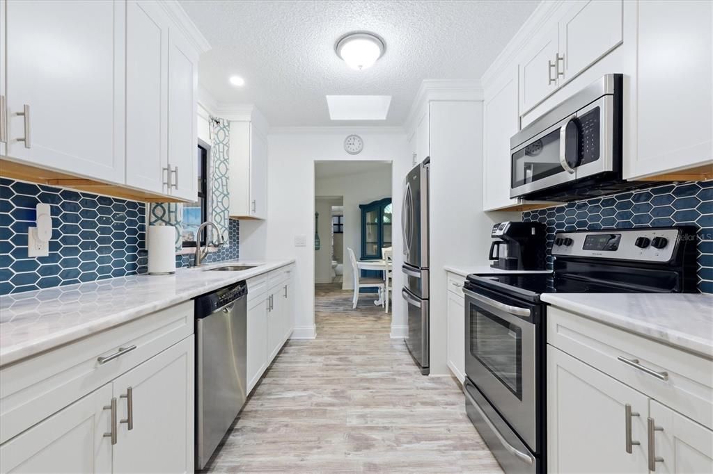 For Sale: $299,000 (3 beds, 2 baths, 1248 Square Feet)