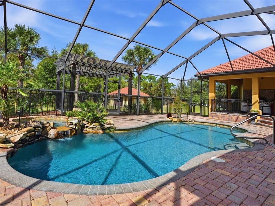 На продажу: $995,000 (4 спален, 3 ванн, 3845 Квадратных фут)