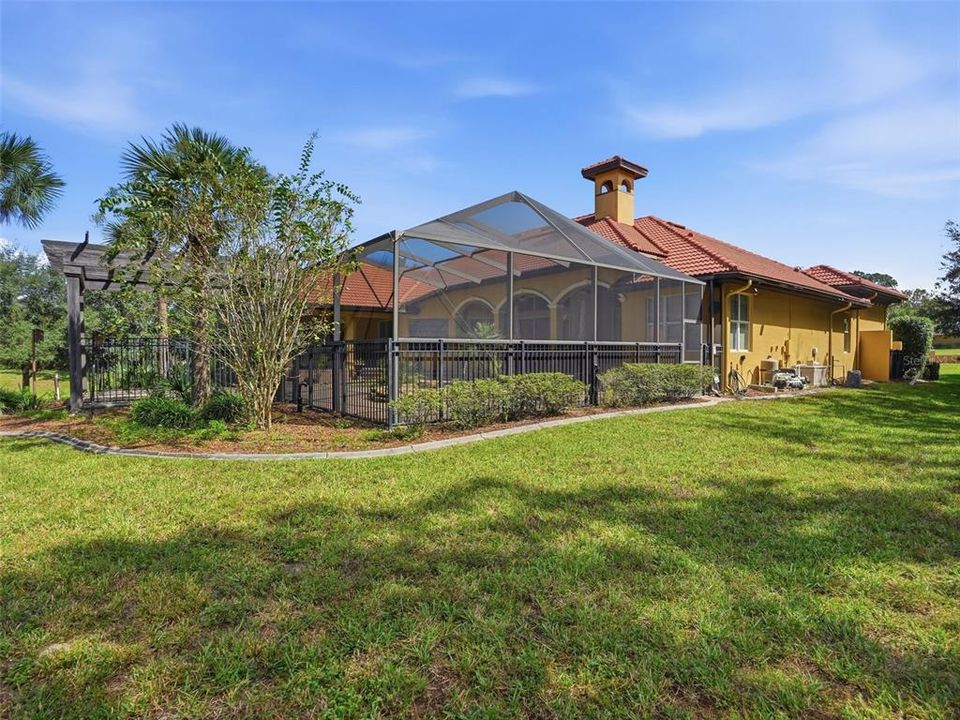 На продажу: $995,000 (4 спален, 3 ванн, 3845 Квадратных фут)