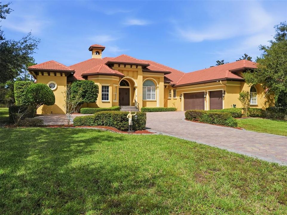 На продажу: $995,000 (4 спален, 3 ванн, 3845 Квадратных фут)