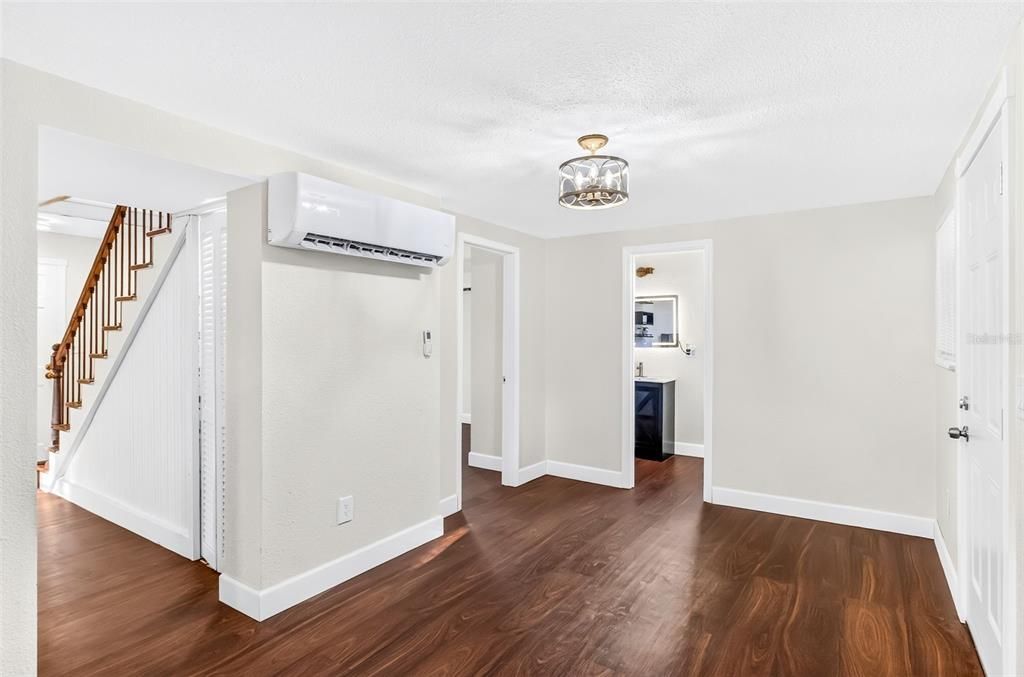На продажу: $299,900 (3 спален, 2 ванн, 1340 Квадратных фут)
