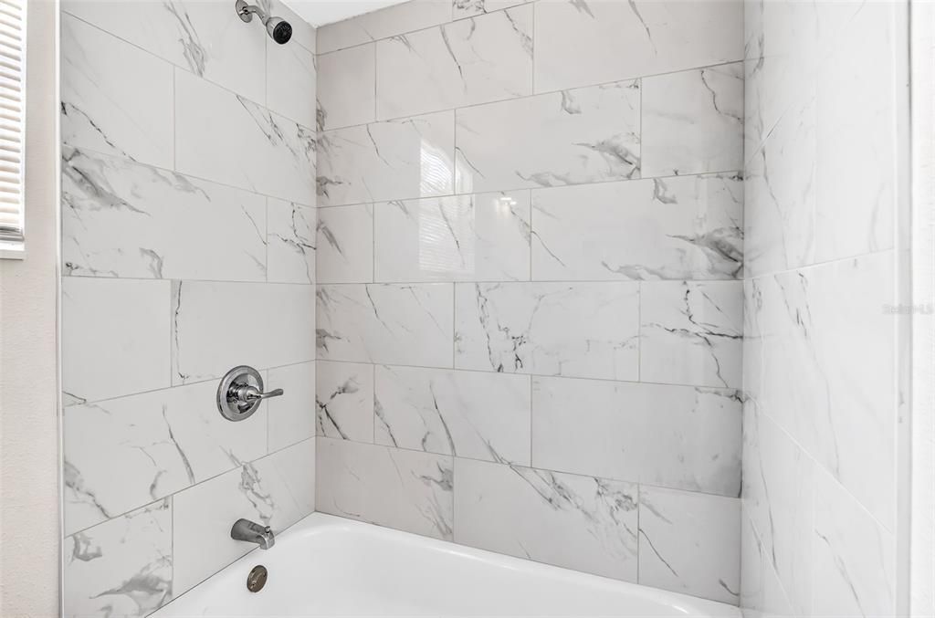 На продажу: $299,900 (3 спален, 2 ванн, 1340 Квадратных фут)