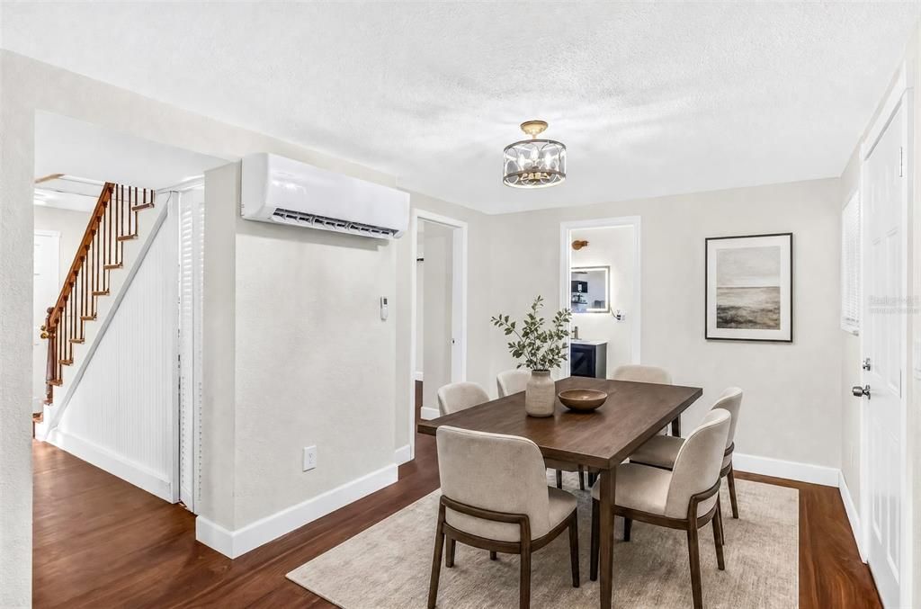 На продажу: $299,900 (3 спален, 2 ванн, 1340 Квадратных фут)