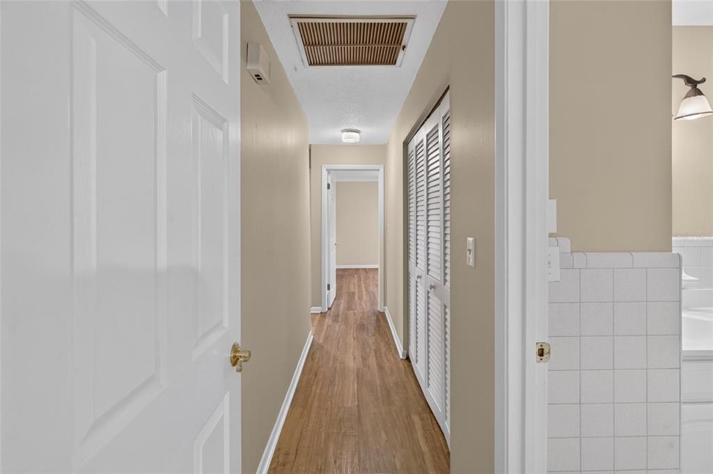 En Venta: $339,900 (3 camas, 2 baños, 1904 Pies cuadrados)