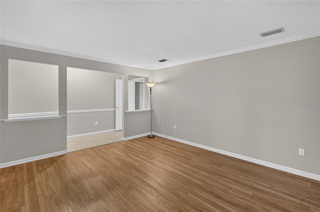 En Venta: $339,900 (3 camas, 2 baños, 1904 Pies cuadrados)