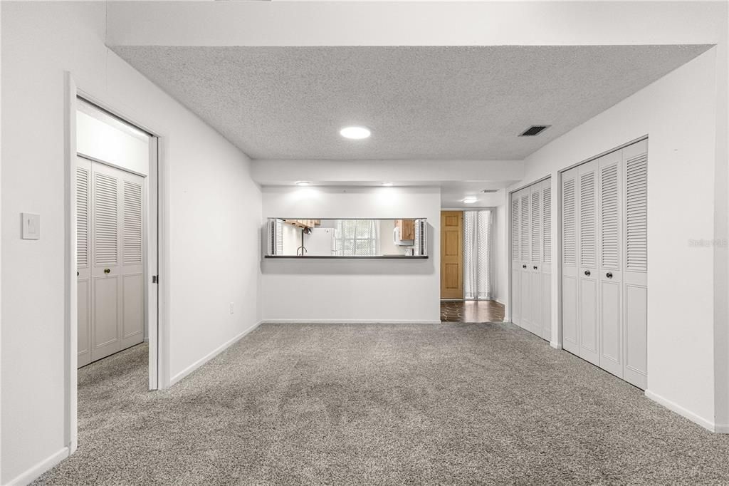 For Sale: $199,900 (3 beds, 2 baths, 1218 Square Feet)