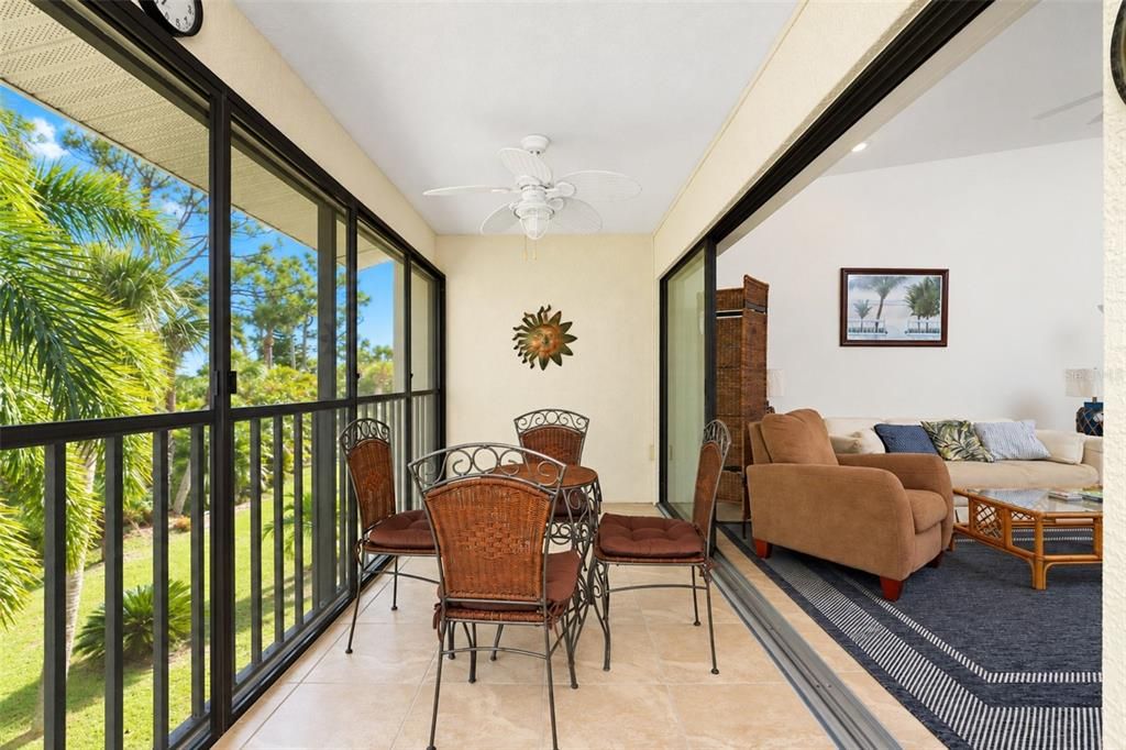 En Venta: $179,900 (2 camas, 2 baños, 950 Pies cuadrados)