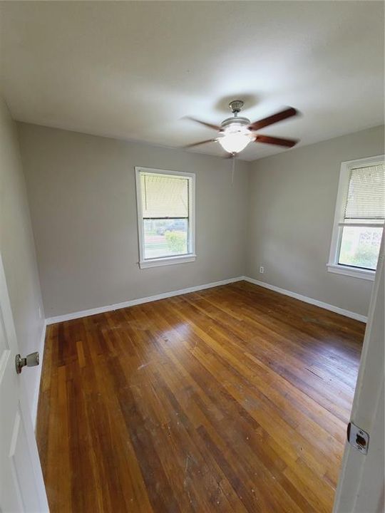 For Rent: $1,985 (3 beds, 1 baths, 1008 Square Feet)