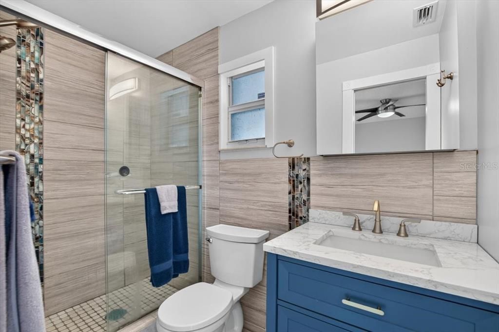 For Sale: $325,000 (3 beds, 2 baths, 1118 Square Feet)