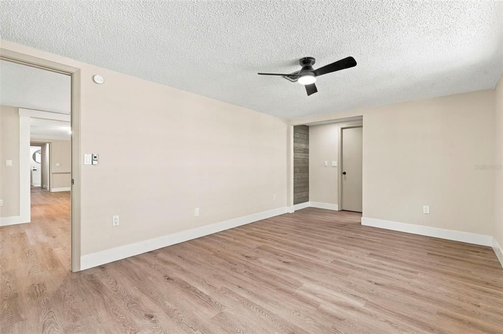 For Sale: $268,500 (2 beds, 2 baths, 1519 Square Feet)