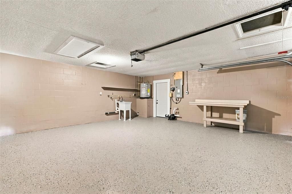 For Sale: $268,500 (2 beds, 2 baths, 1519 Square Feet)