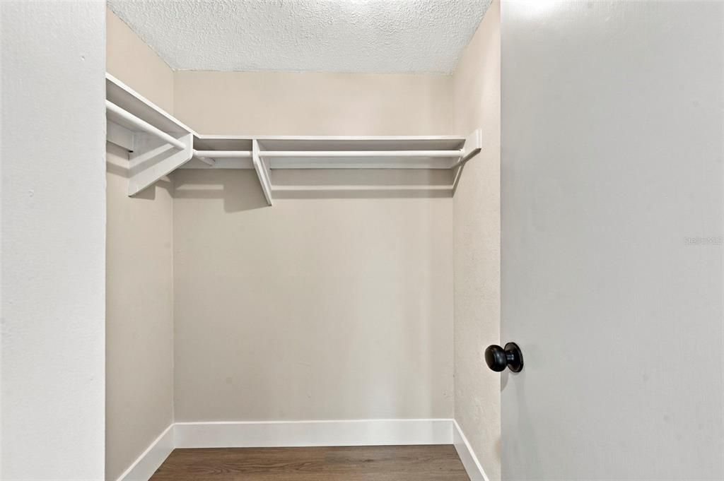 For Sale: $268,500 (2 beds, 2 baths, 1519 Square Feet)