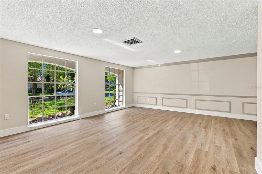 For Sale: $268,500 (2 beds, 2 baths, 1519 Square Feet)