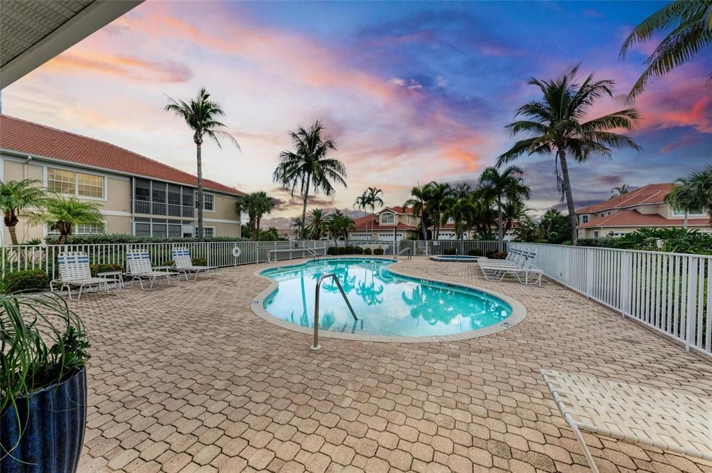 For Sale: $759,000 (3 beds, 3 baths, 2495 Square Feet)