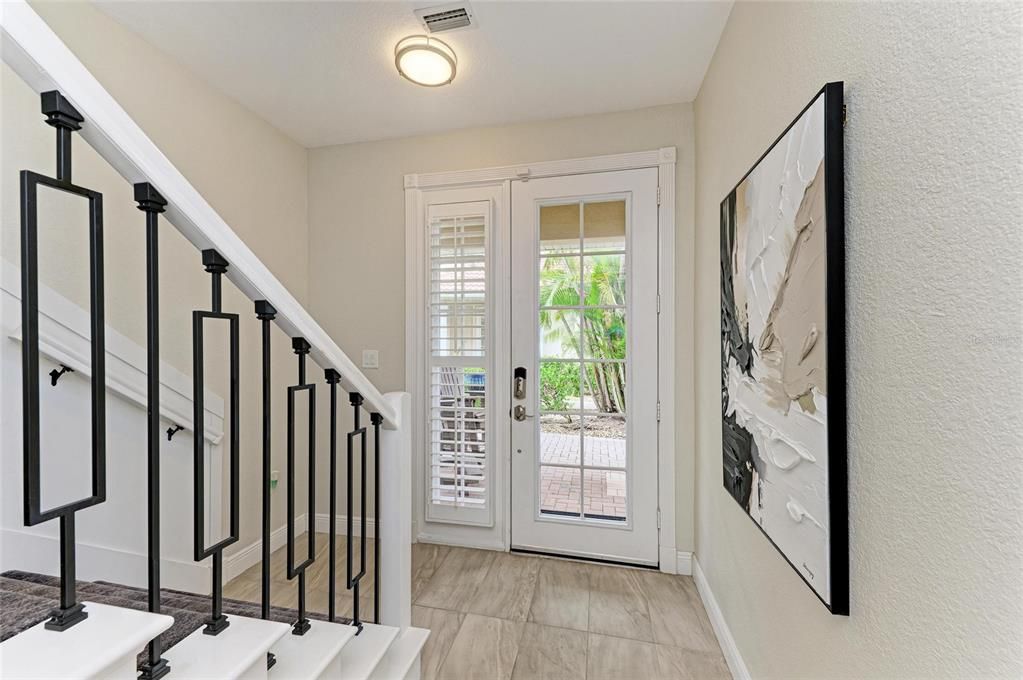 For Sale: $759,000 (3 beds, 3 baths, 2495 Square Feet)