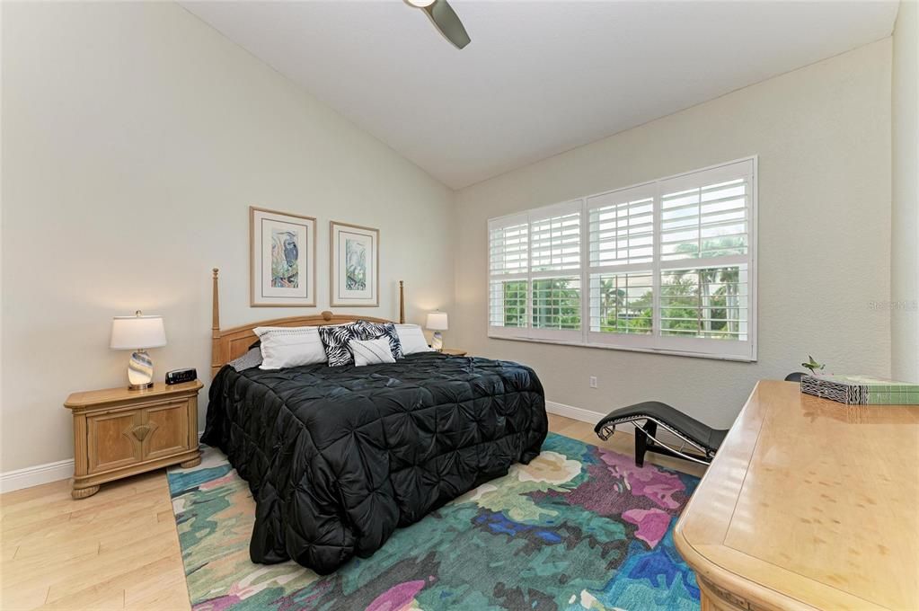 For Sale: $759,000 (3 beds, 3 baths, 2495 Square Feet)