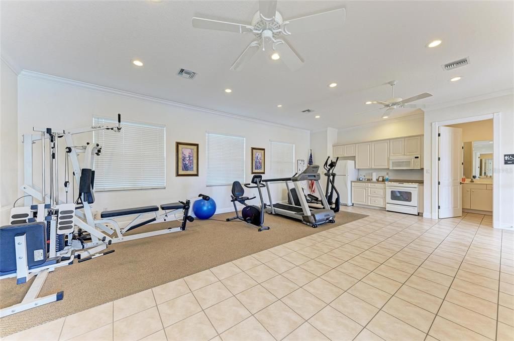 For Sale: $759,000 (3 beds, 3 baths, 2495 Square Feet)