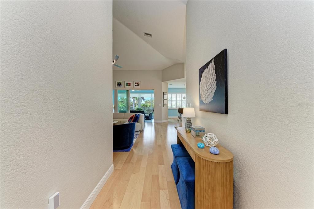 For Sale: $759,000 (3 beds, 3 baths, 2495 Square Feet)