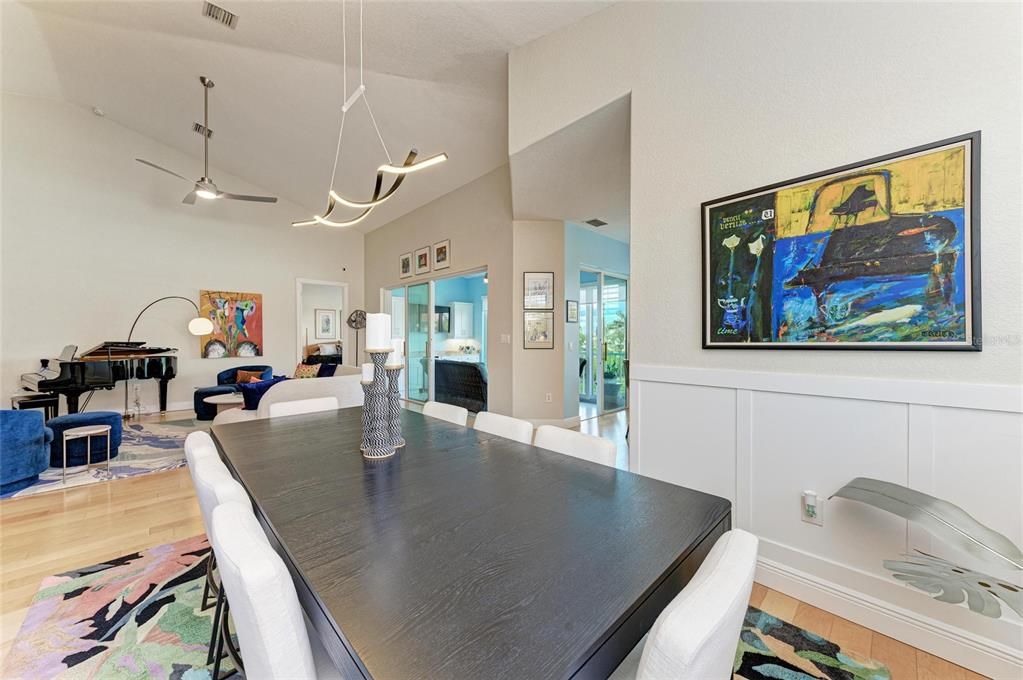 For Sale: $759,000 (3 beds, 3 baths, 2495 Square Feet)