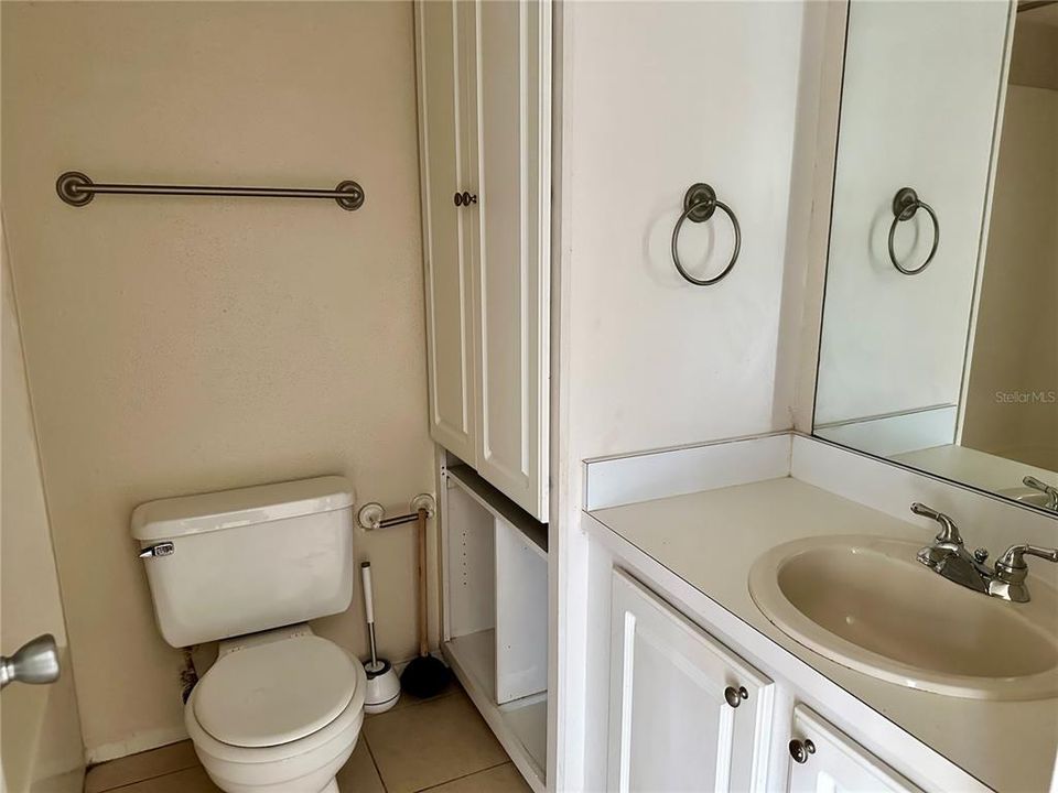 For Rent: $1,200 (1 beds, 1 baths, 496 Square Feet)