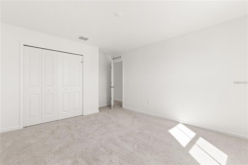 В аренду: $3,000 (5 спален, 2 ванн, 2953 Квадратных фут)