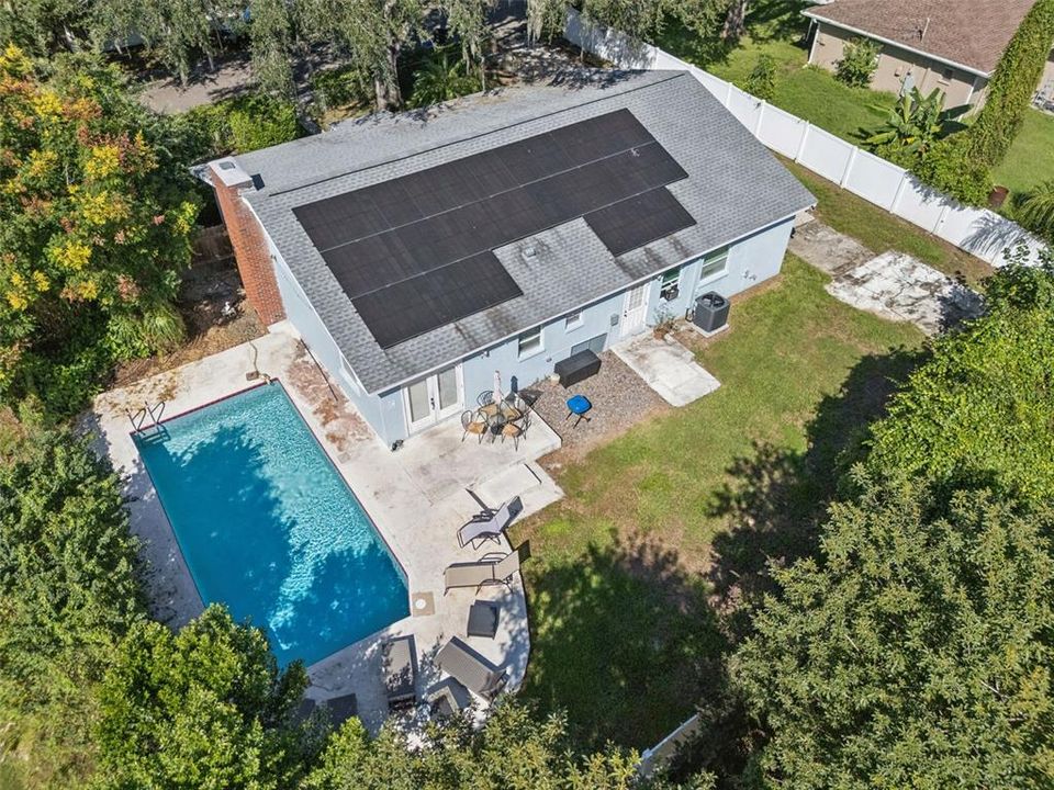 For Sale: $359,000 (4 beds, 2 baths, 1910 Square Feet)
