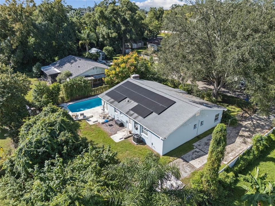 For Sale: $359,000 (4 beds, 2 baths, 1910 Square Feet)