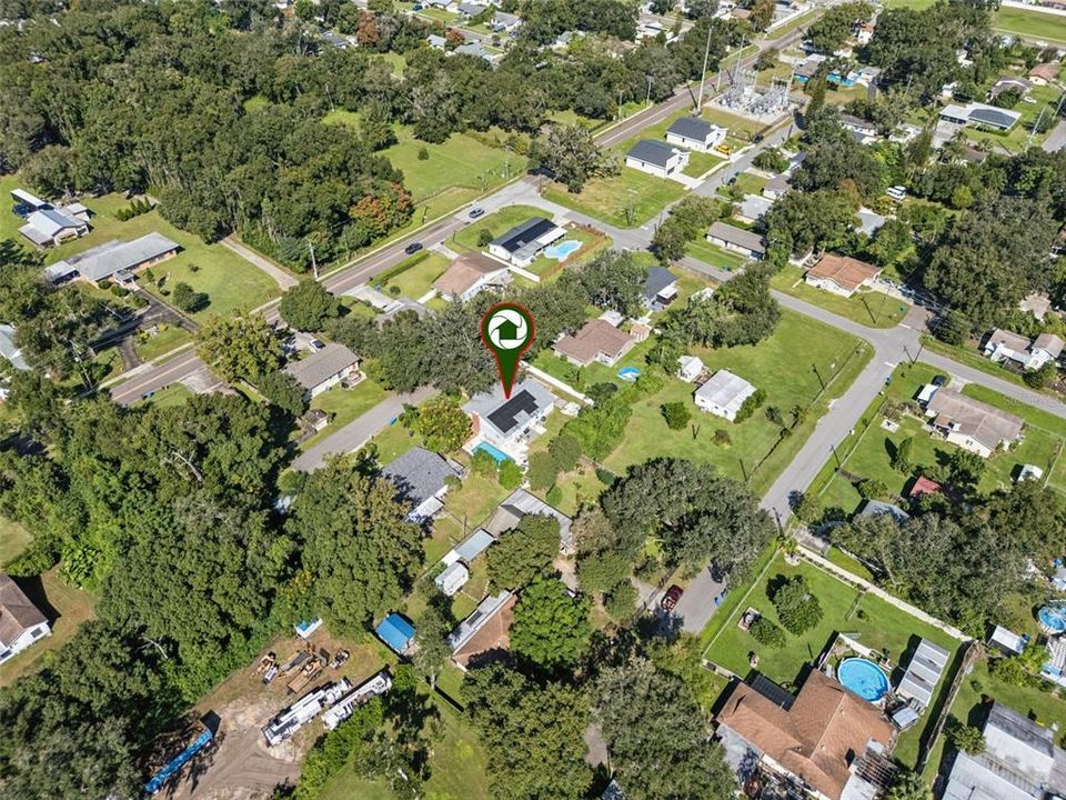 For Sale: $359,000 (4 beds, 2 baths, 1910 Square Feet)