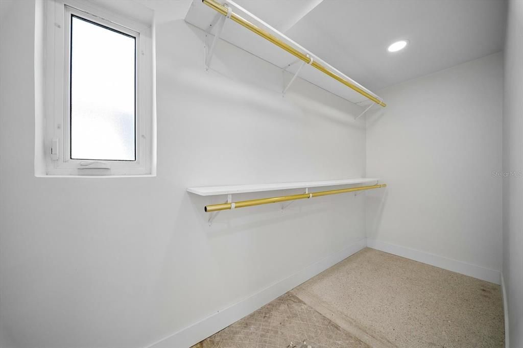 En Venta: $1,999,000 (3 camas, 2 baños, 1585 Pies cuadrados)