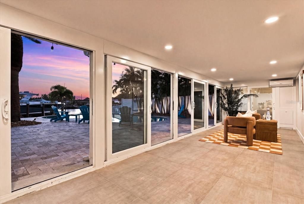 En Venta: $1,999,000 (3 camas, 2 baños, 1585 Pies cuadrados)