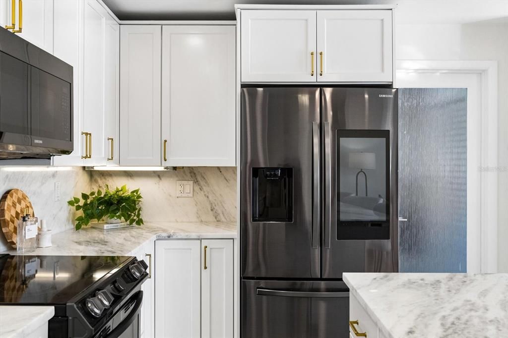 En Venta: $1,999,000 (3 camas, 2 baños, 1585 Pies cuadrados)