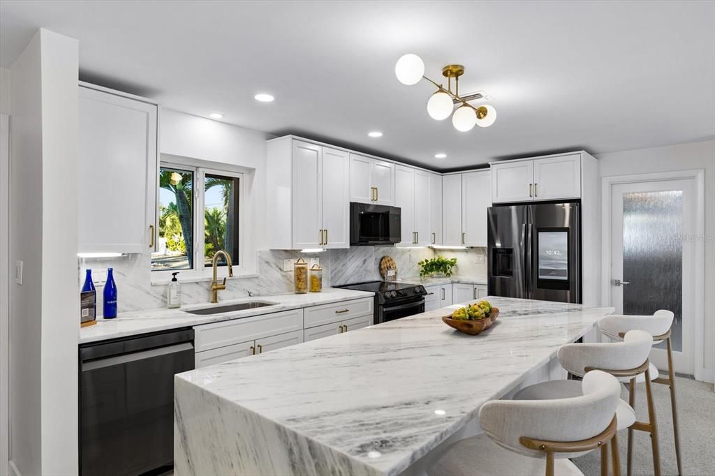 En Venta: $1,999,000 (3 camas, 2 baños, 1585 Pies cuadrados)