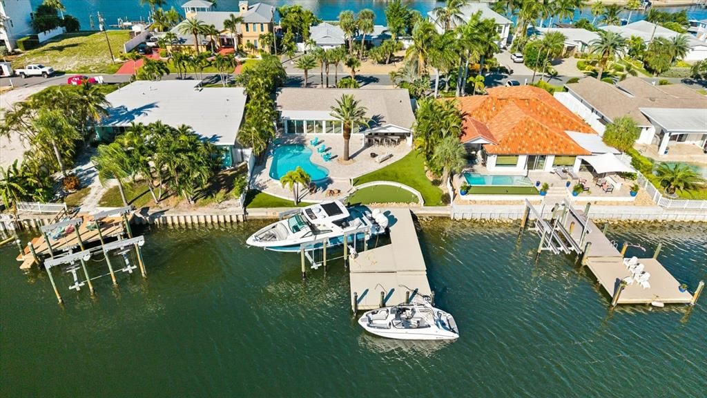 En Venta: $1,999,000 (3 camas, 2 baños, 1585 Pies cuadrados)
