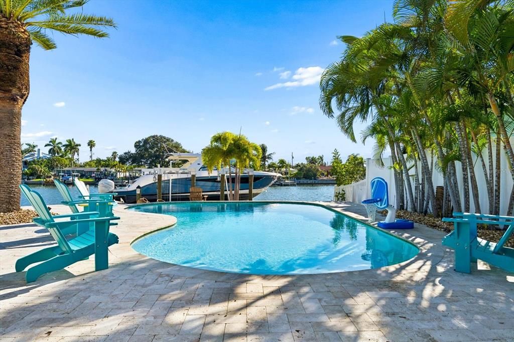 En Venta: $1,999,000 (3 camas, 2 baños, 1585 Pies cuadrados)