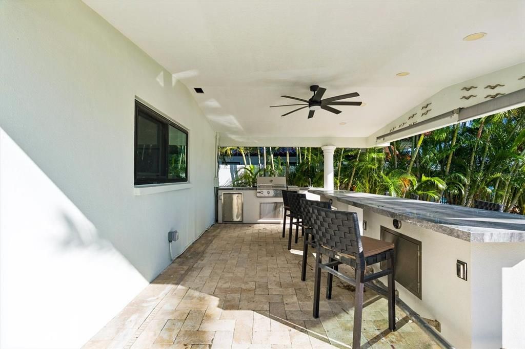 En Venta: $1,999,000 (3 camas, 2 baños, 1585 Pies cuadrados)