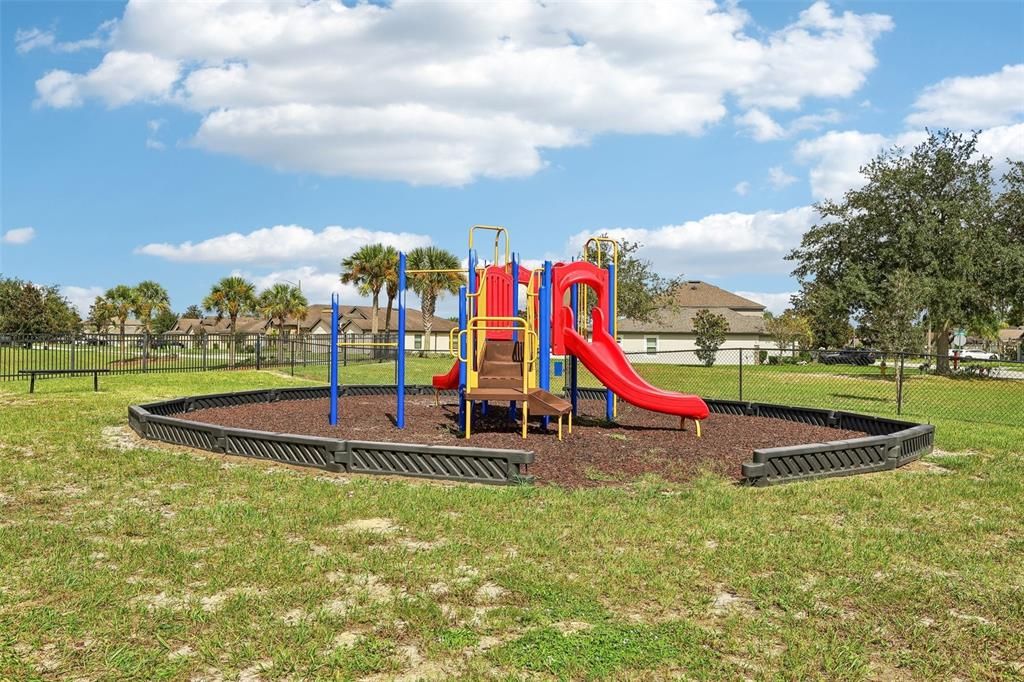For Sale: $375,000 (3 beds, 2 baths, 1606 Square Feet)